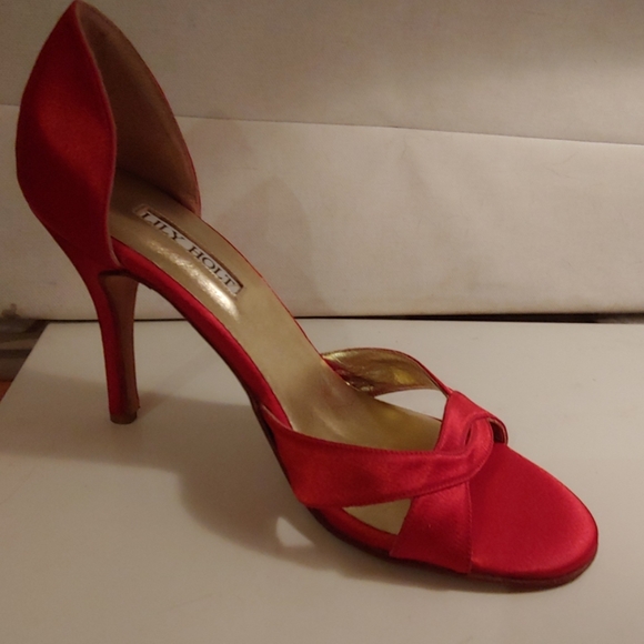 Shoes - Picture 6 of 8